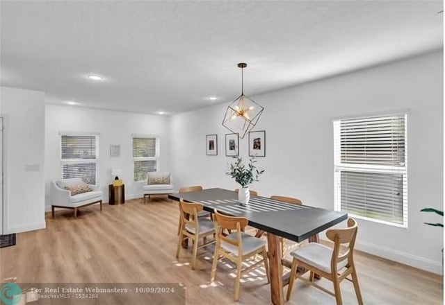 4 of 23 - 610 22nd Ave, Vero Beach, FL