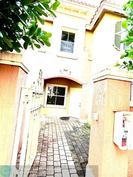3 of 24 - 732 Sw 106th Ave, Hollywood, FL
