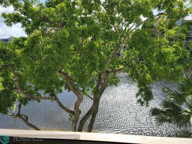 1 of 24 - 2221 Cypress Island Dr 402, Pompano Beach, FL