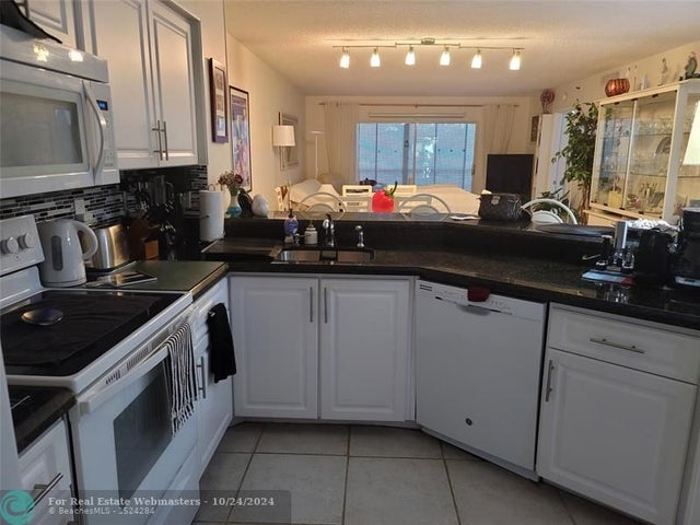 3 of 24 - 2221 Cypress Island Dr 402, Pompano Beach, FL