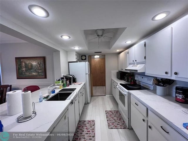 3 of 27 - 95 N Birch Rd 302, Fort Lauderdale, FL