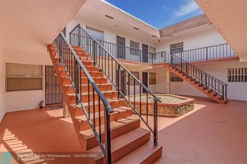 230 Sw 1st St G-8, Pompano Beach