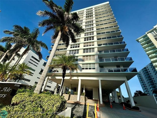 1 of 30 - 3725 S Ocean Dr 1612, Hollywood, FL