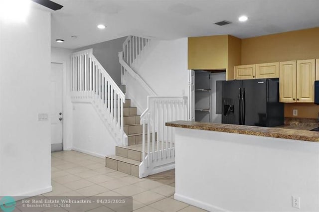 2 of 6 - 1213 Lucaya Dr, Riviera Beach, FL