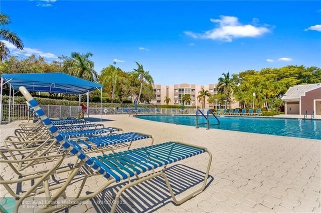 4 of 27 - 7660 Trent Dr 213, Fort Lauderdale, FL
