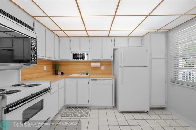 4 of 46 - 3505 Oaks Way 212, Pompano Beach, FL