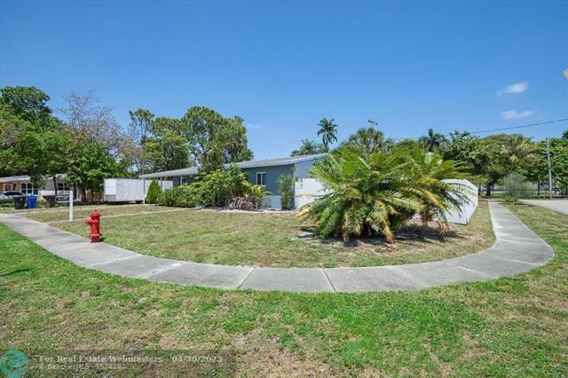 3 of 20 - 1670 Sw 22nd Ave, Fort Lauderdale, FL