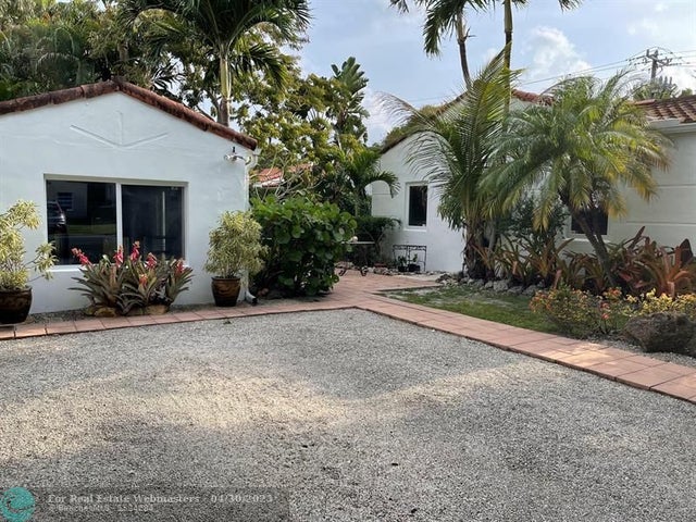 1 of 9 - 1005 Sw Cortez St B, Coral Gables, FL
