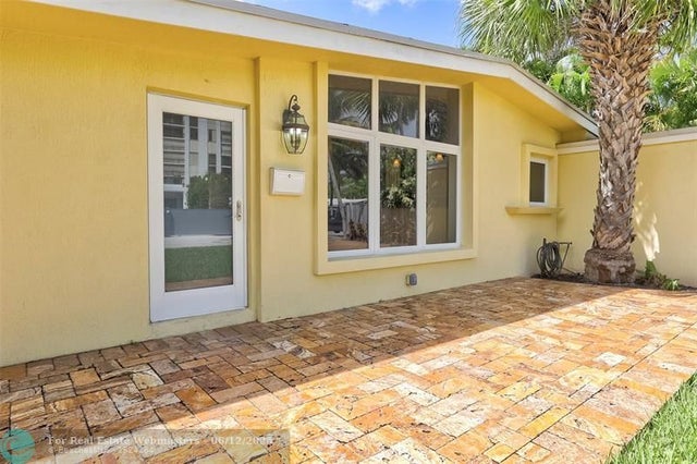 3 of 42 - 3322 Ne 18th St, Fort Lauderdale, FL