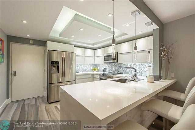 5 of 14 - 900 River Reach Dr 303, Fort Lauderdale, FL