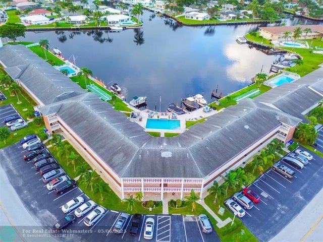 4 of 40 - 700 Pine Dr 308, Pompano Beach, FL