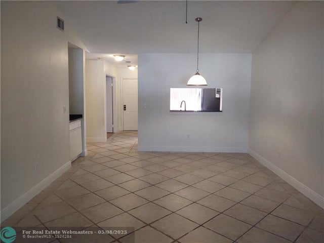 5 of 13 - 5200 E Club Cir 205, Boca Raton, FL
