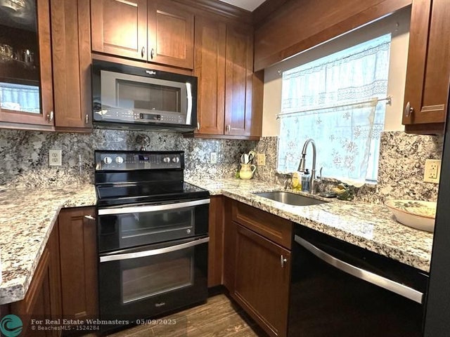 2 of 9 - 4143 N Ocean Blvd 202, Fort Lauderdale, FL