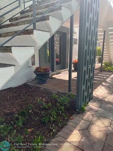 3 of 9 - 608 Se 6th St 26, Fort Lauderdale, FL