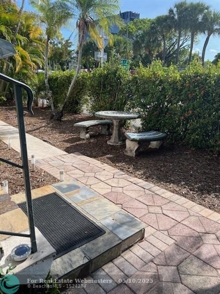 4 of 9 - 608 Se 6th St 26, Fort Lauderdale, FL