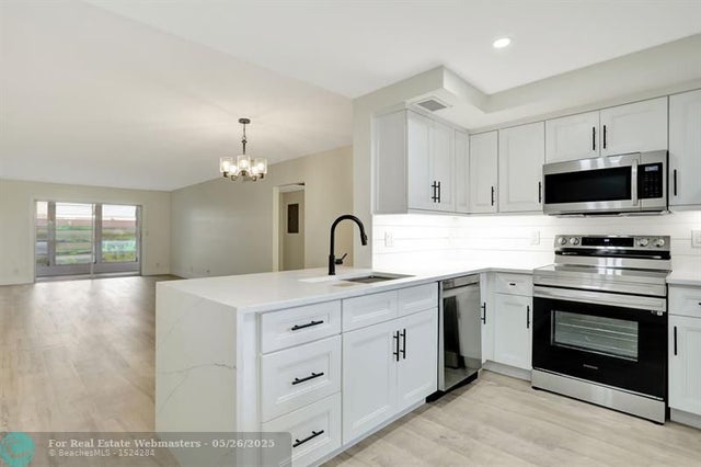 5 of 32 - 3102 Portofino Pt H4, Coconut Creek, FL