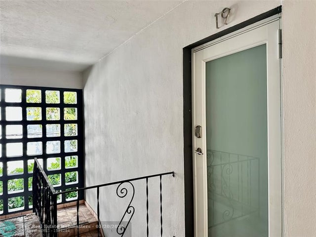 2 of 16 - 508 Antioch Ave 19, Fort Lauderdale, FL