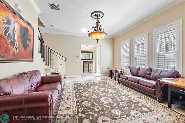 1 of 27 - 423 Sw 16th St, Fort Lauderdale, FL