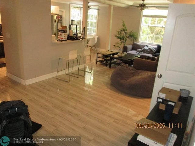 1 of 12 - 320 Sw 12th Ct, Fort Lauderdale, FL