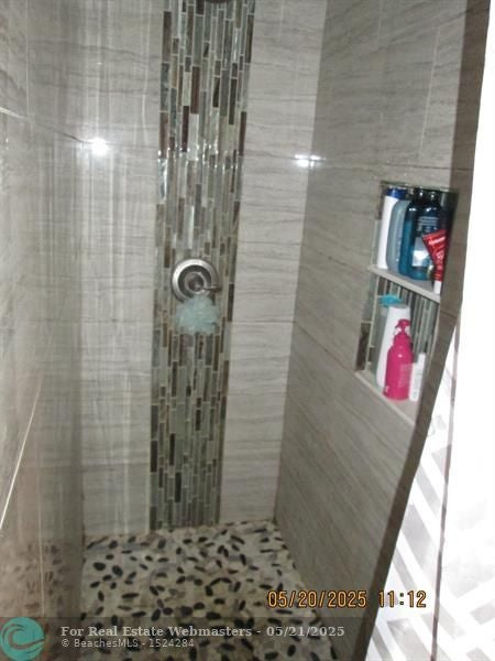 4 of 12 - 320 Sw 12th Ct, Fort Lauderdale, FL