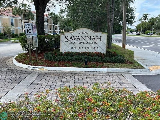 2 of 23 - 875 Riverside Dr, Coral Springs, FL