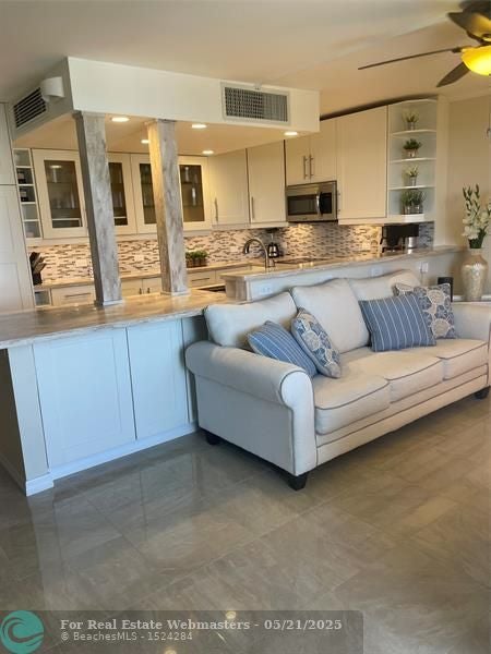 2 of 11 - 1731 Se 15th St 606, Fort Lauderdale, FL