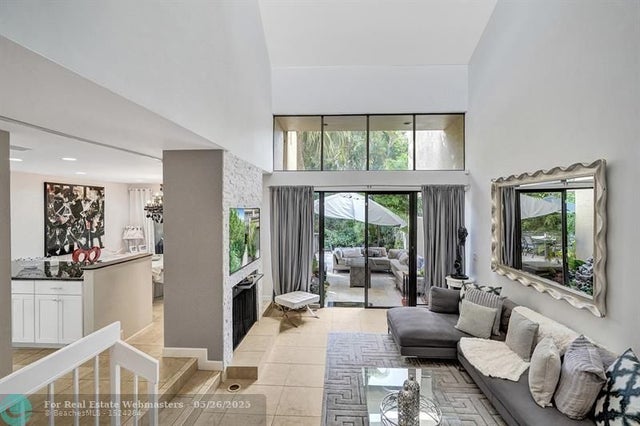4 of 42 - 702 Saint Albans Dr 702, Boca Raton, FL