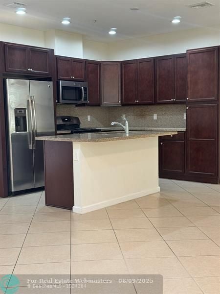 3 of 20 - 12537 Nw 32nd Manor 12537, Sunrise, FL