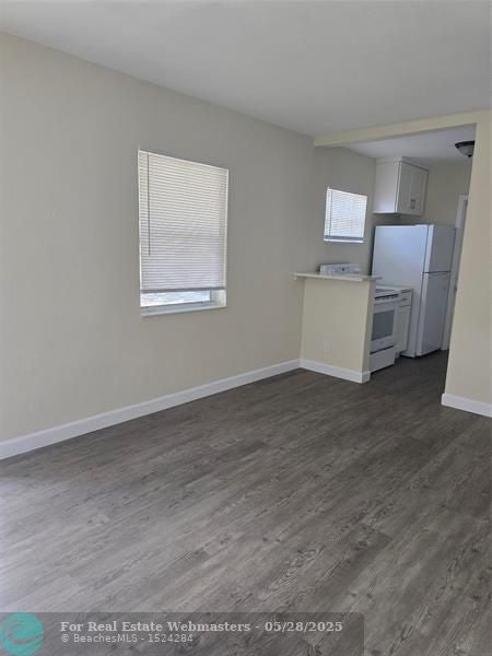 4 of 16 - 1719 Lauderdale Manor Dr, Fort Lauderdale, FL