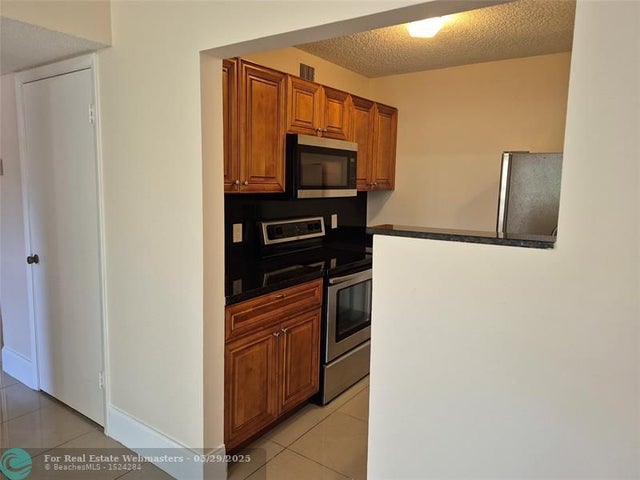 4 of 10 - 4281 W Mcnab Rd 24, Pompano Beach, FL