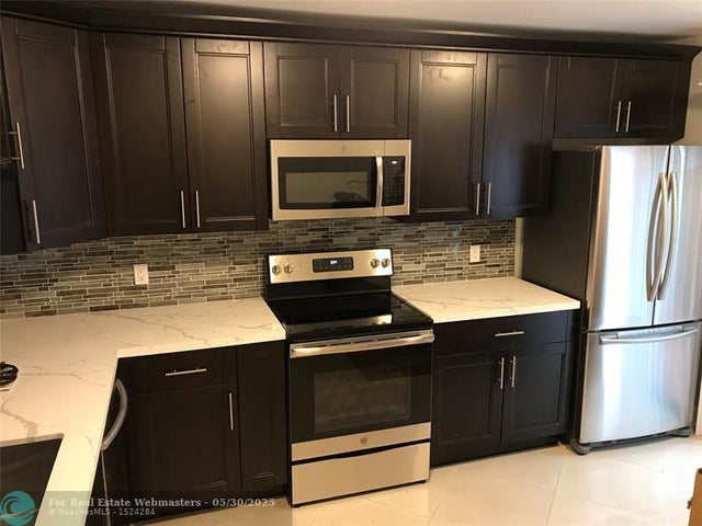 3 of 12 - 2223 Florida Blvd, Delray Beach, FL