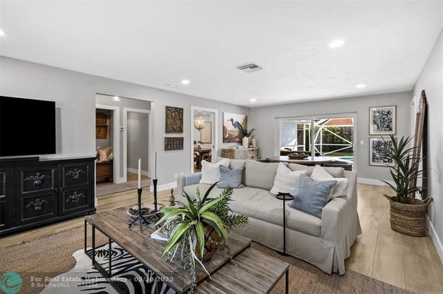 5 of 24 - 2540 Sw 14th St, Boynton Beach, FL