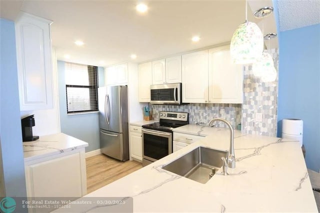 3 of 28 - 9940 S Ocean Dr 607, Jensen Beach, FL