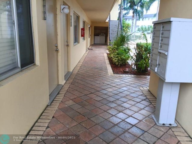 3 of 11 - 515 S Sequoia Dr 104, West Palm Beach, FL