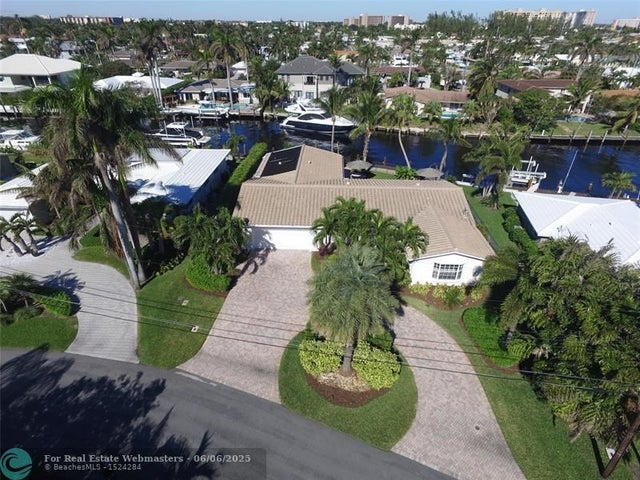 2 of 28 - 2761 Ne 9th Ct, Pompano Beach, FL