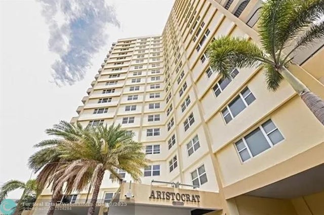 2 of 24 - 1200 Hibiscus Ave 903, Pompano Beach, FL