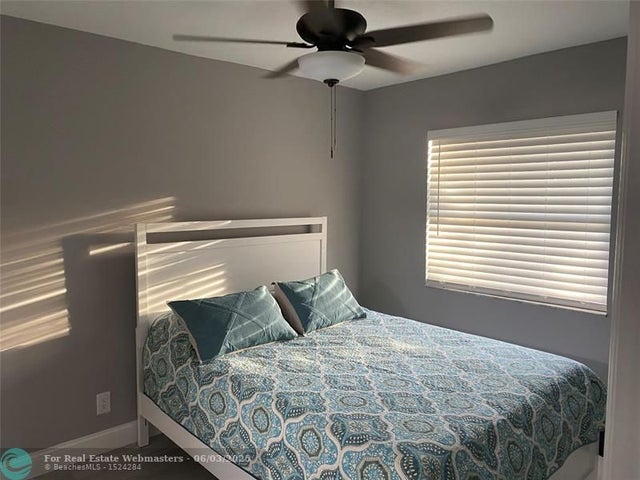 4 of 9 - 321 Sw 14th St, Fort Lauderdale, FL