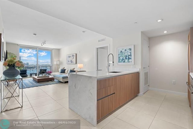 4 of 31 - 401 N Birch Road 1102, Fort Lauderdale, FL