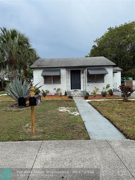 2 of 26 - 626 37th St, West Palm Beach, FL