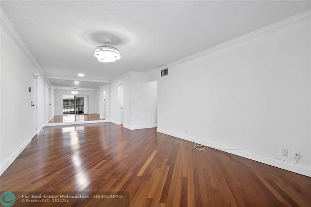 5 of 24 - 6211 Bay Club Dr 4, Fort Lauderdale, FL