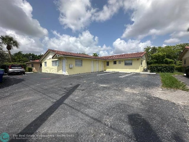 1 of 9 - 3600 Riverside Dr B, Coral Springs, FL