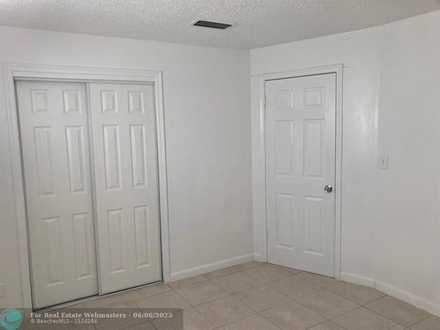 3 of 9 - 3600 Riverside Dr B, Coral Springs, FL