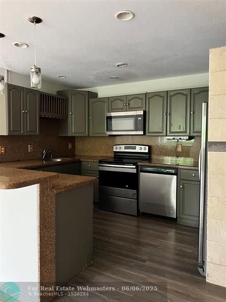 4 of 33 - 4035 W Mcnab Rd F303, Pompano Beach, FL
