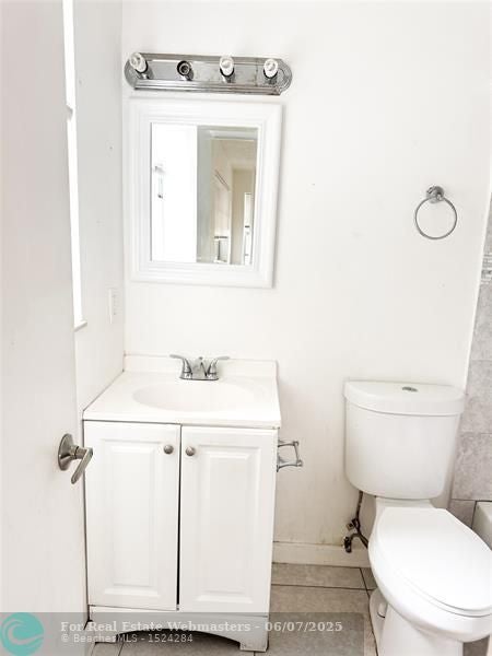 5 of 7 - 95 Ne 41st St 195m, Fort Lauderdale, FL