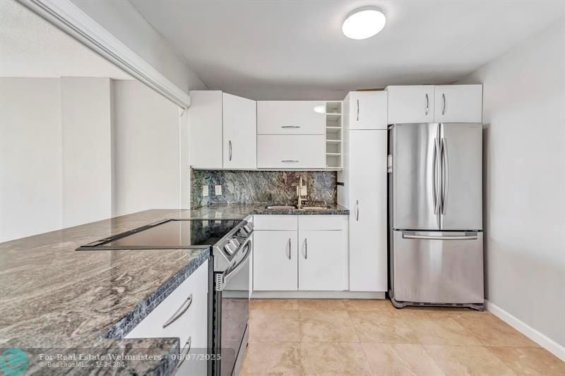 3199 S Ocean Dr 406, Hallandale