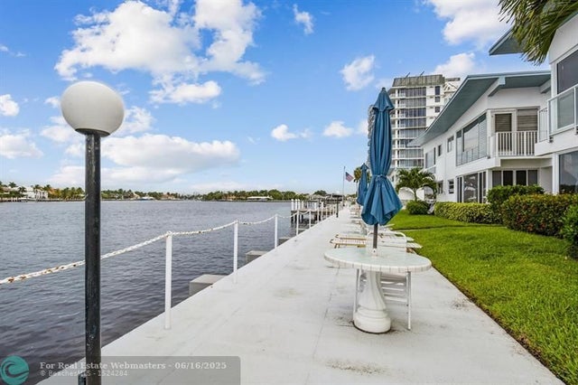 1 of 16 - 425 Bayshore Drive 40, Fort Lauderdale, FL
