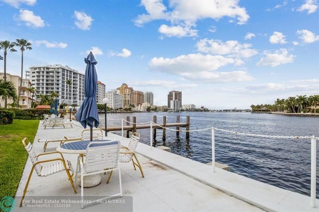 4 of 16 - 425 Bayshore Drive 40, Fort Lauderdale, FL