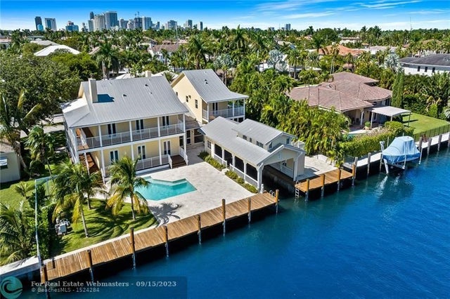1 of 77 - 636 Solar Isle Dr, Fort Lauderdale, FL