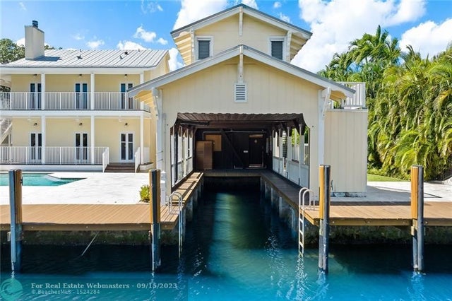 4 of 77 - 636 Solar Isle Dr, Fort Lauderdale, FL