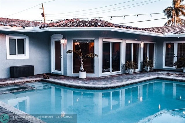 1 of 25 - 5051 Ne 24th Ave, Lighthouse Point, FL